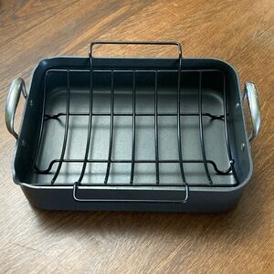 Pampered Chef Roasting Pan Non Stick Pour Spout